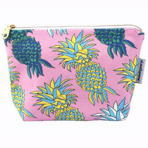 A LOVE SUPREME MAKEUP POUCH PINEAPPLES PINK